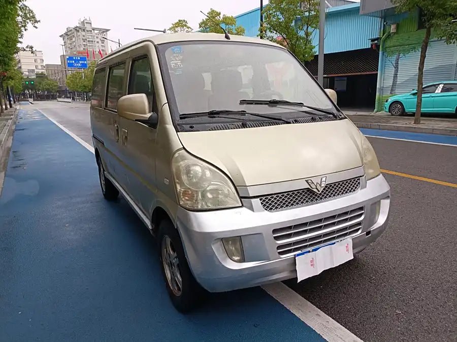 2011 Used Wuling RG mini Van, 7 seats, 5mt - SellGoodCar.Com